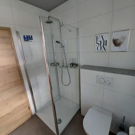 Nikolena * 피라마센스