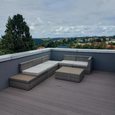 Nikolena 아파트 *