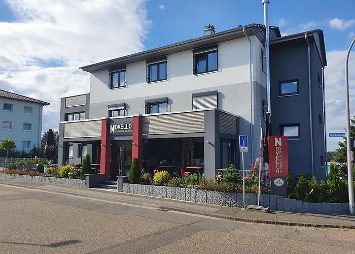 Nikolena * Pirmasens